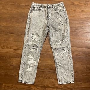 American Eagle Mom Jean